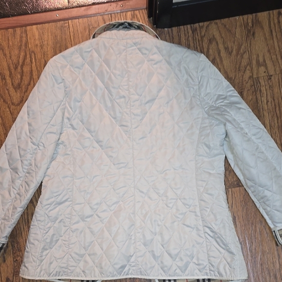 LAST CHANCE SALE 🔥Burberry Beige Quilted Utility Jacket - Picture 5 of 7